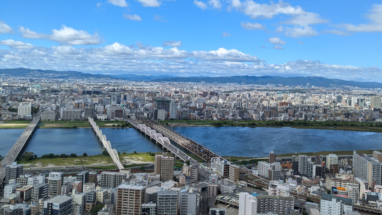 梅田スカイビルからの眺望